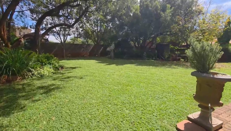 6 Bedroom Property for Sale in Olifantsnek North West